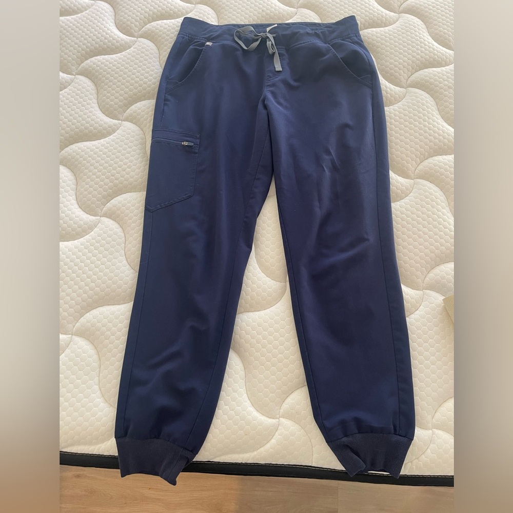 Women’s Figs Zamora Joggers